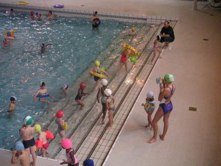 Piscine: vue avec Dom et Yassin