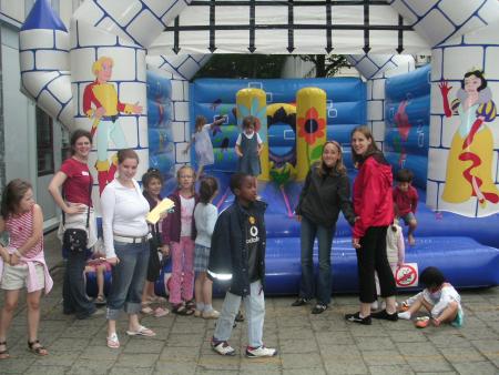 Zo&eacute;, St&eacute;phanie, Caroline A. et Val&eacute;rie