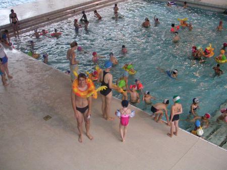 Piscine: vue avec Justin, Caroline A, H&eacute;lo�se, Yannick et en cherchant bien dans l'eau Dominique.